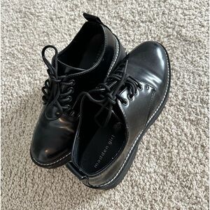 Black, Madden girl, size 8.5, oxford platforms